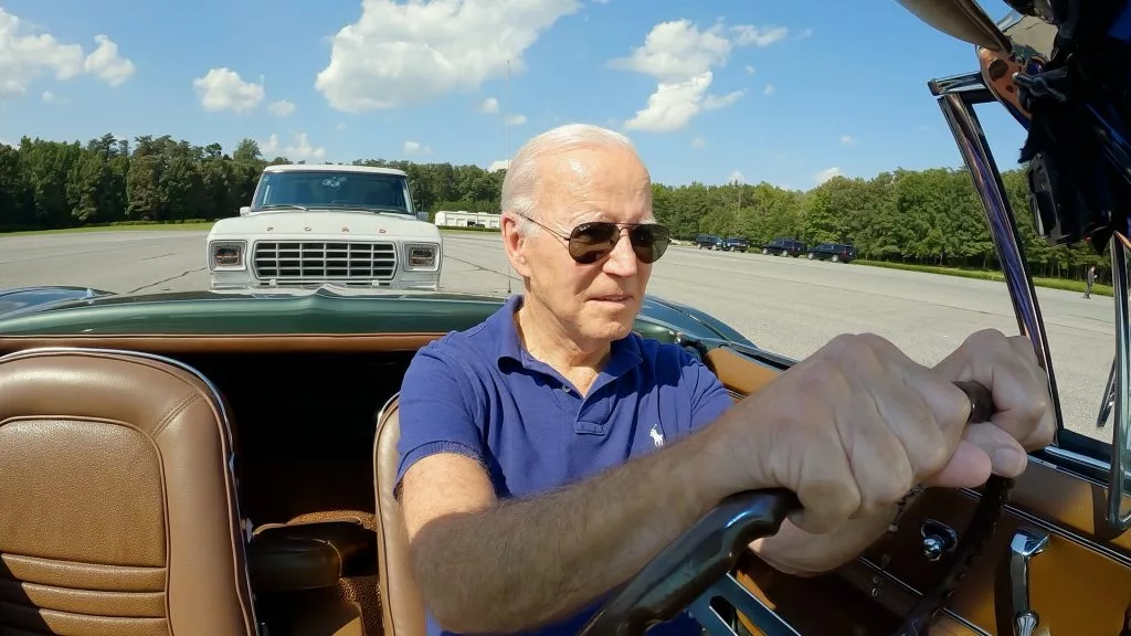 Joe Biden na nova temporada de Jay Leno’s Garage