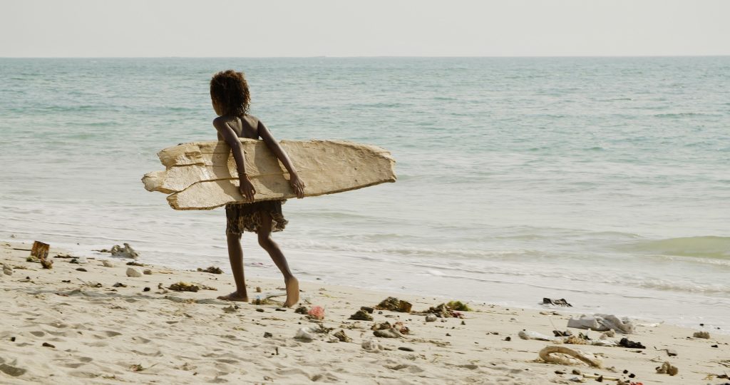 El canal de televisión ¡BUENVIAJE! descubre las culturas emergentes del surf en Destinos deslumbrantes