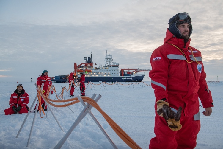 Odisseia estreia ‘Expediçao ao Ártico: Um Ano no Gelo’