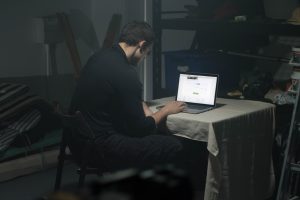 Odisea celebra el Día Internacional de Internet segura con el estreno de ‘Mi pesadilla online’ y ‘Zero Days VR’, documental premiado con un Emmy